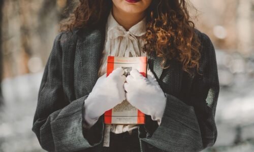 Women with beautiful clothes